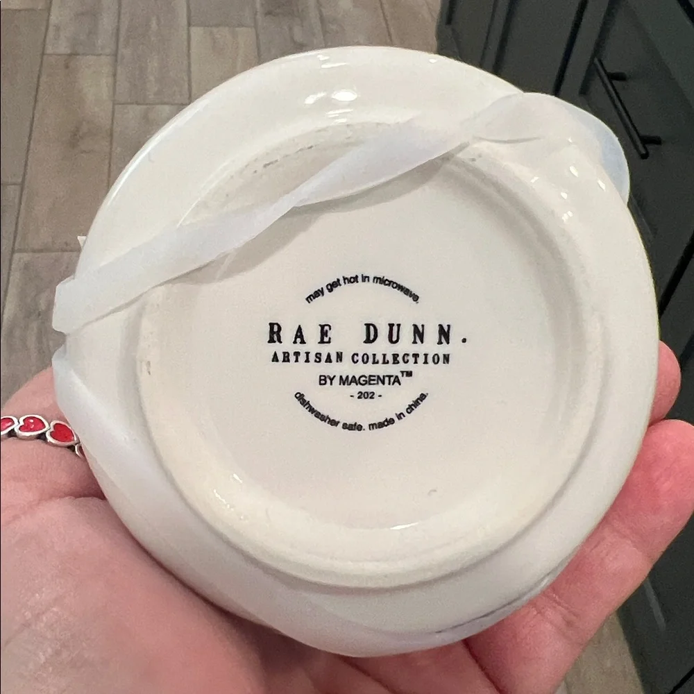 Cute.Rae Dunn SALT - PEPPER.